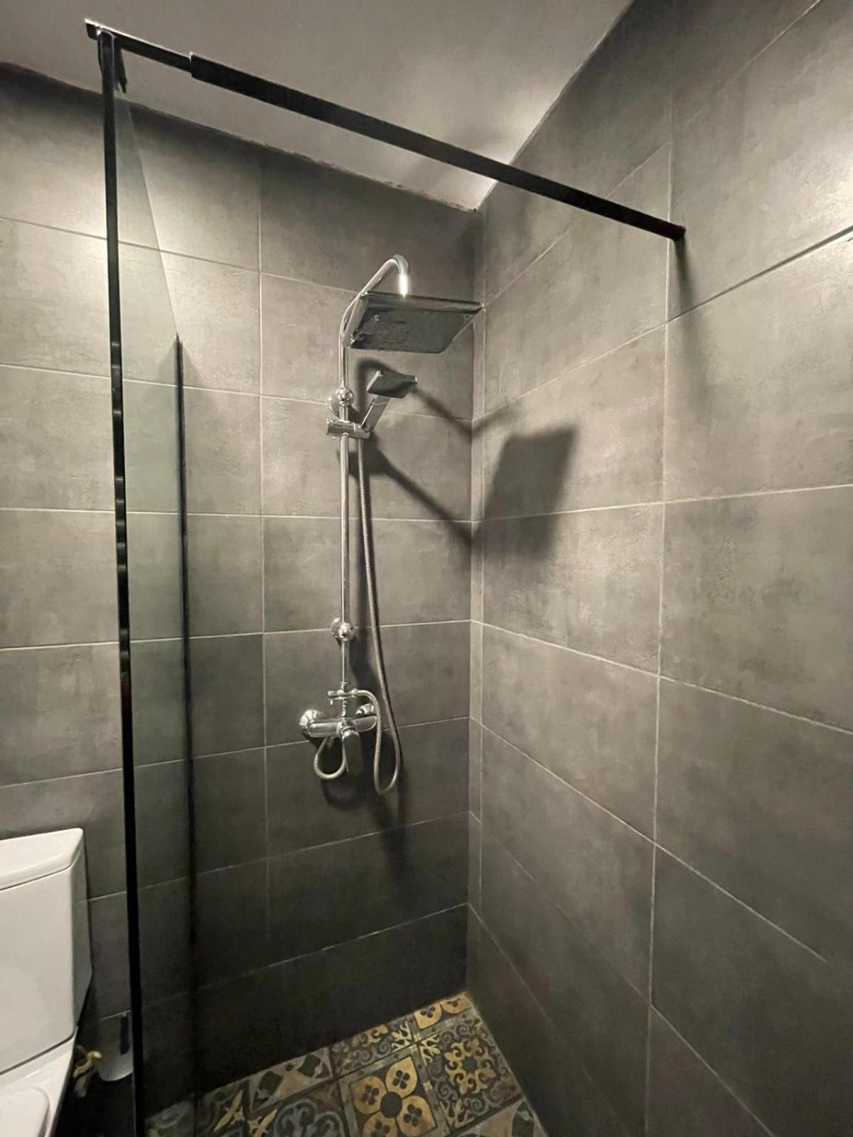 Art Hotel Tabidze 第比利斯 外观 照片