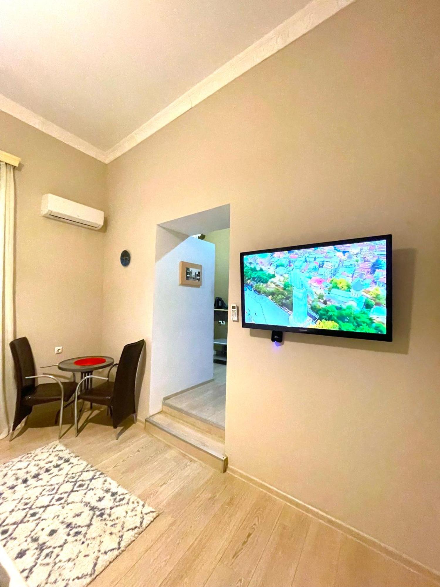 Art Hotel Tabidze 第比利斯 外观 照片