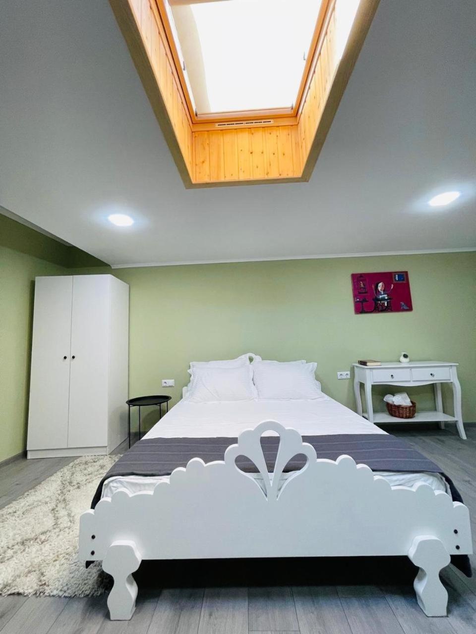 Art Hotel Tabidze 第比利斯 外观 照片