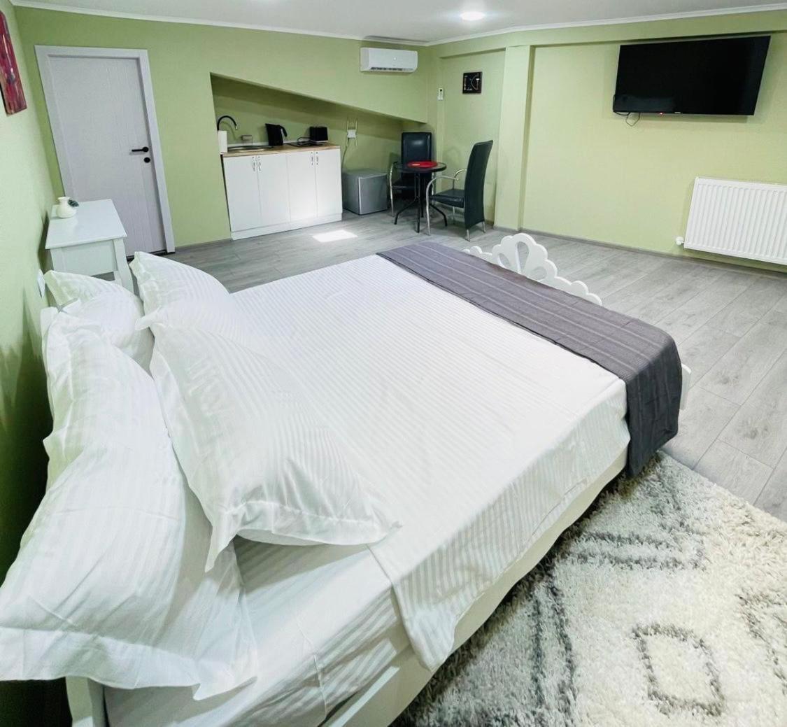 Art Hotel Tabidze 第比利斯 外观 照片